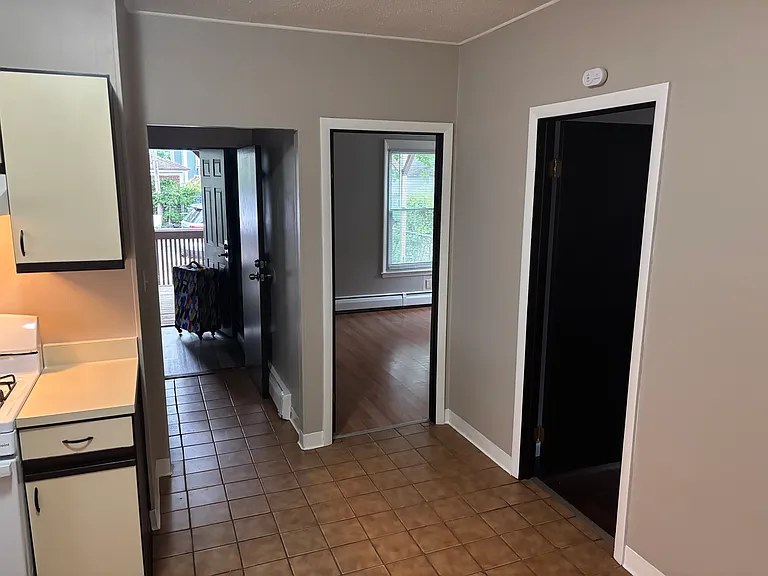 244 W Ivy St #1 — Photo 8