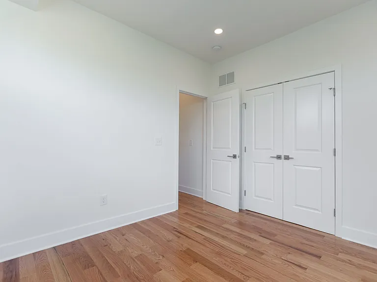 505 W Norris St #22 — Photo 8