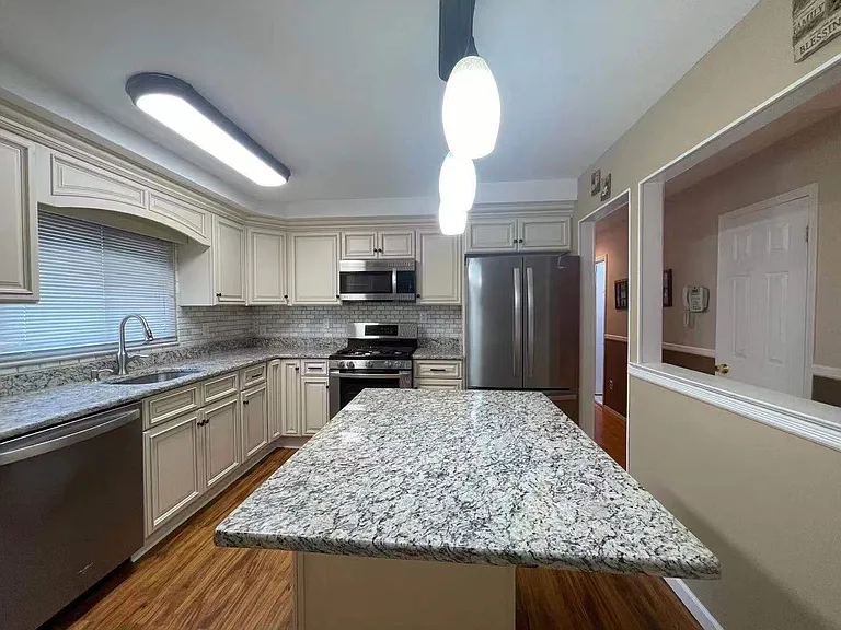 203 Gervil St #2 — Photo 19