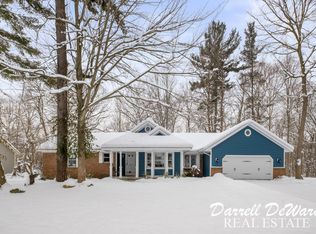 3224 Riverwoods Dr NE, Rockford, MI 49341