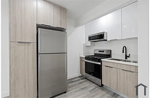 2034 S Garth Ave Photo 1