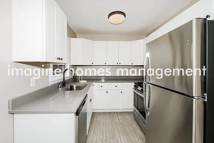 3 bed, 1.0 bath, 1050 sqft, $2,295 — Photo 4