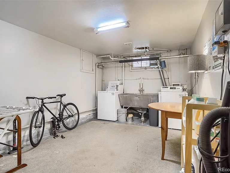 955 N Washington St #7 — Photo 24