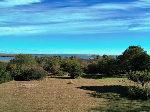2 Other House Rd, Chilmark, MA 02535