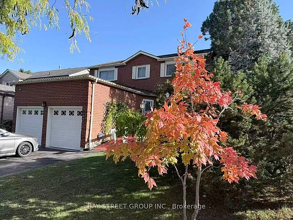 2nd image of 2554 Valencia Rd