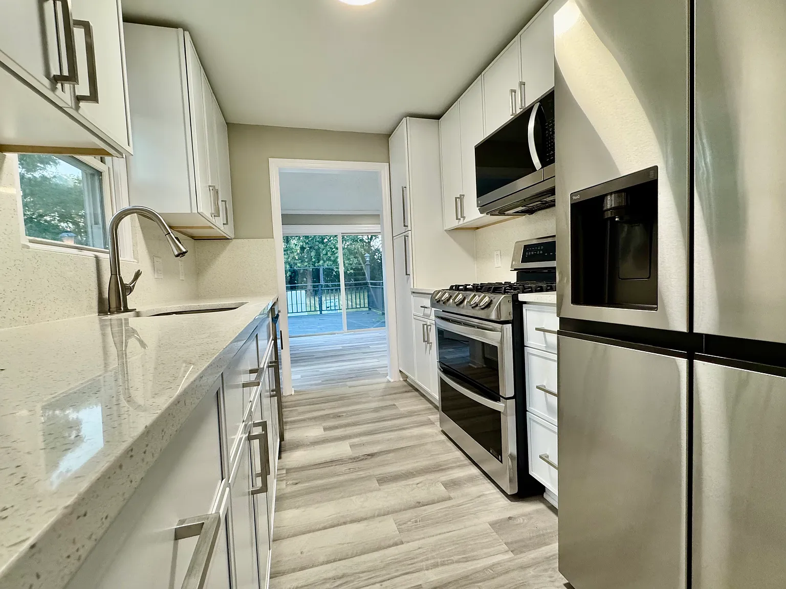 728 Busch Rd — Photo 3