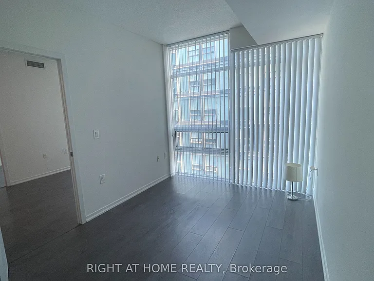 36 Lisgar St #Penthouse 03W — Photo 9