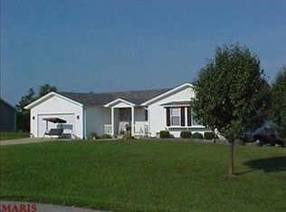 205 Allison Ln, Winfield, MO 63389