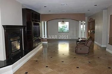 2nd image of 1882 Napoleon Dr