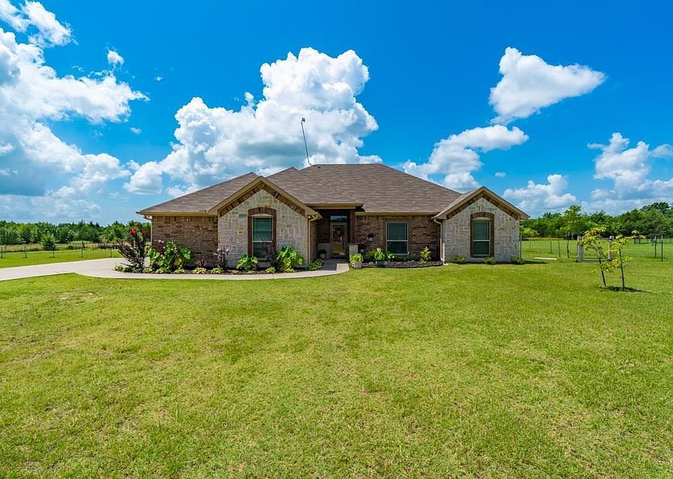 1st image of 4948 County Road 2216