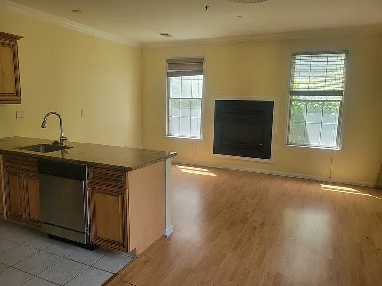 30 Federal Hill Rd #11 — Photo 6