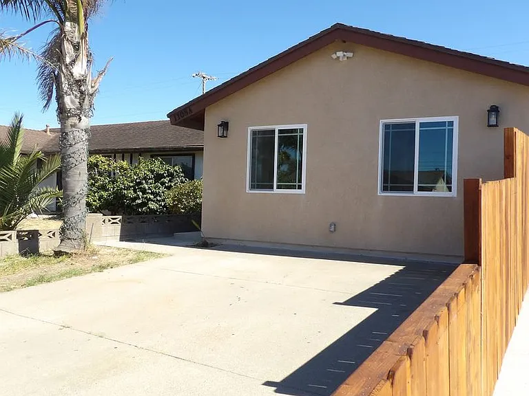 1108 W Hickory Ave #A — Photo 1