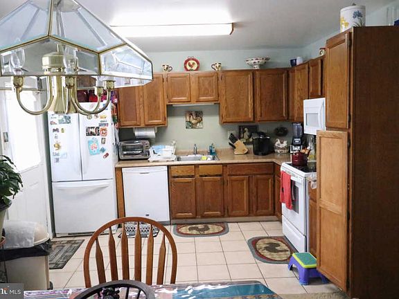 4th image of 14213 Savannah Dr