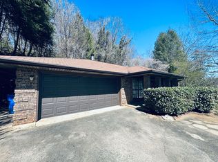 60 Kensington Dr, Asheville, NC 28805