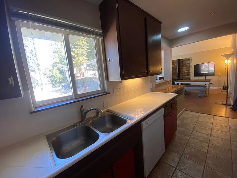 Oakleaf Dr — Photo 7