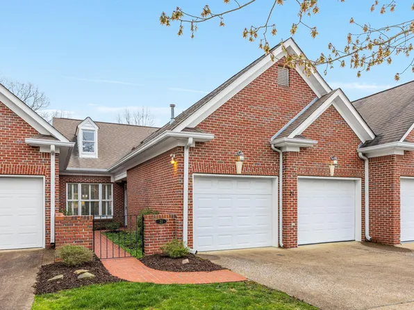 21 Oliver Ct, Signal Mountain, TN 37377