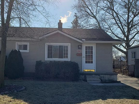 2nd image of 31743 Avondale St