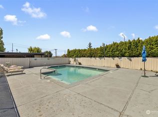 7322 19th St W APT 8A, Tacoma, WA 98466