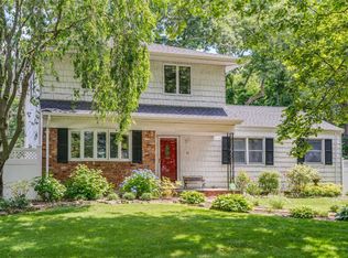 33 Victor Dr, East Northport, NY 11731
