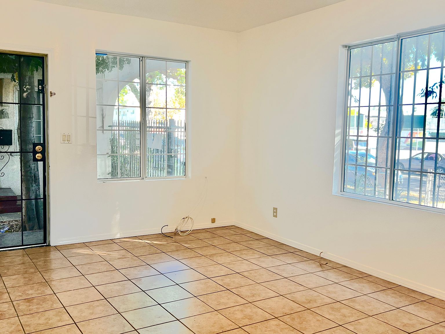 815 W 41st St #817, Los Angeles, CA 90037