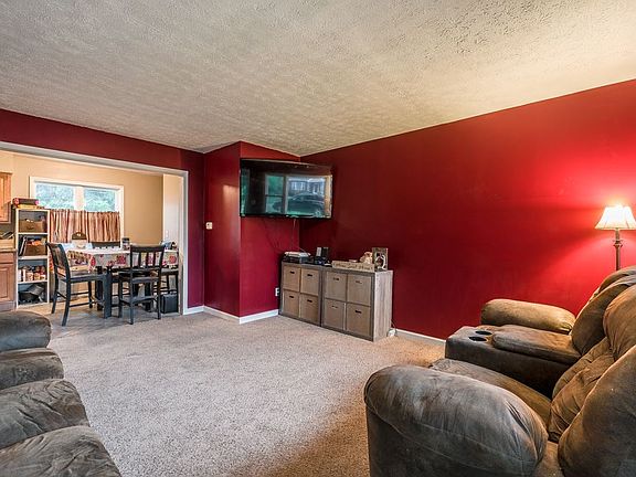 2nd image of 9 Grand Ave