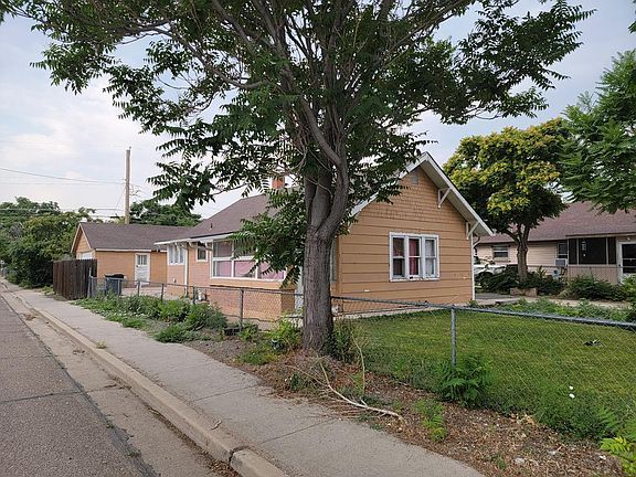 2nd image of 2038 E 8th St
