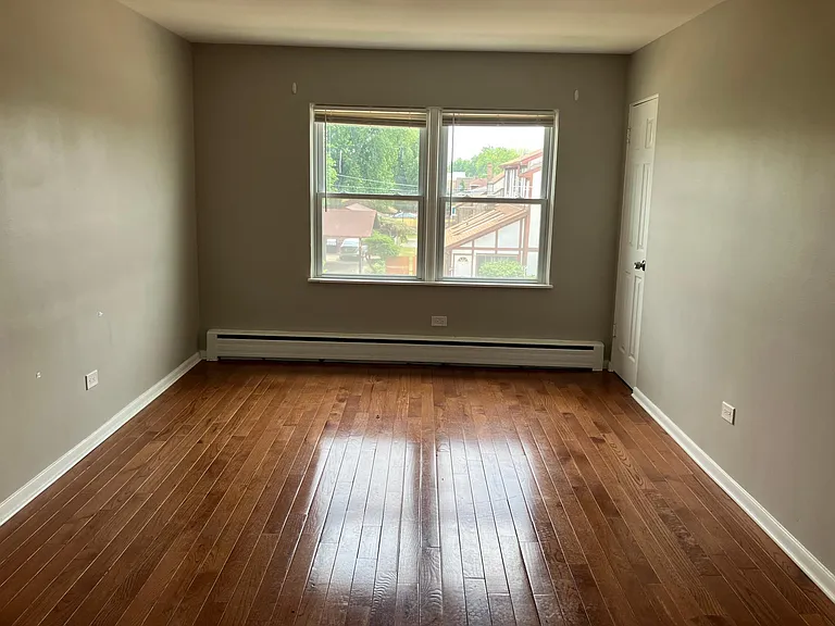 8844 Burlington Ave #4 — Photo 3