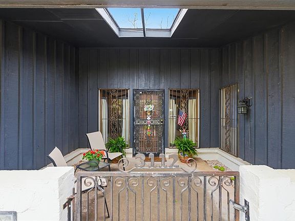 3rd image of 3112 Brookhollow Rd