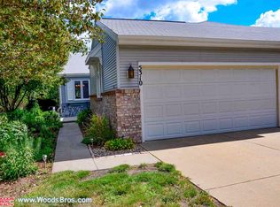 5310 Thies Cove Dr, Lincoln, NE 68516