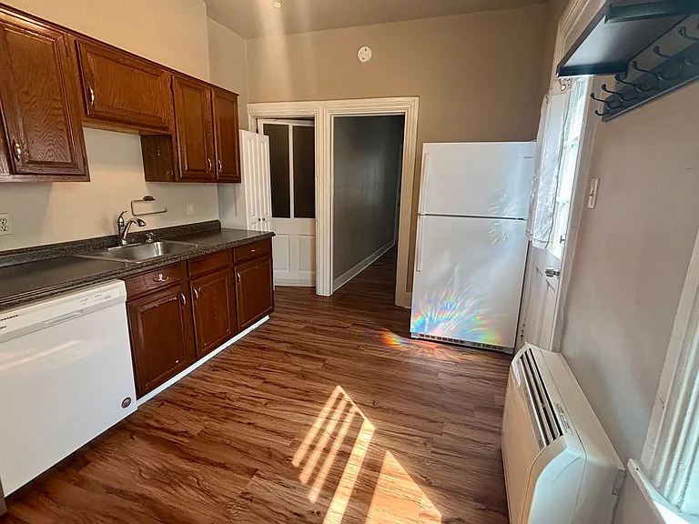 234 W James St #1 — Photo 14