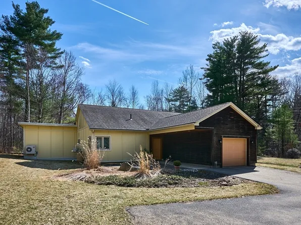 471 Flat Hills Rd, Amherst, MA 01002