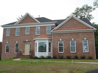 3517 Lake St, Falls Church, VA 22041