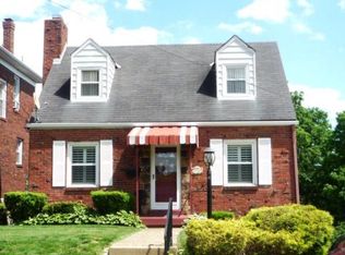 438 Fairway Dr, Pittsburgh, PA 15227