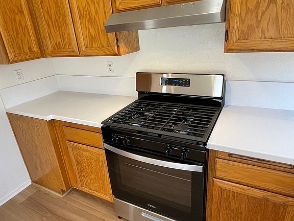 4th image of 14844 Spinnaker Ln