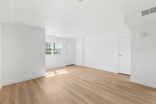 13716 167th St #B1 Photo 1