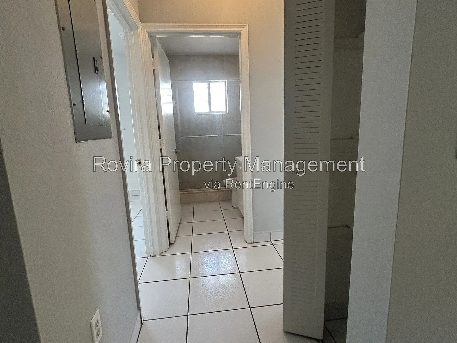 3 bed, 2.0 bath, 1894 sqft, $3,000 — Photo 4