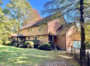 417 Birchbark Dr, Hanson, MA 02341