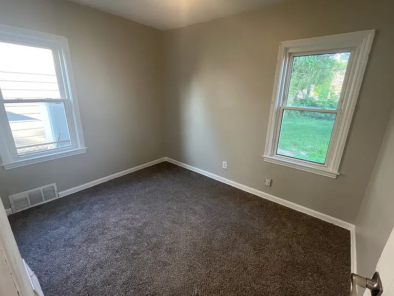 6035 Jane Ave — Photo 7