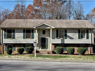 1108 Stonebrook Dr, Clarksville, TN 37042