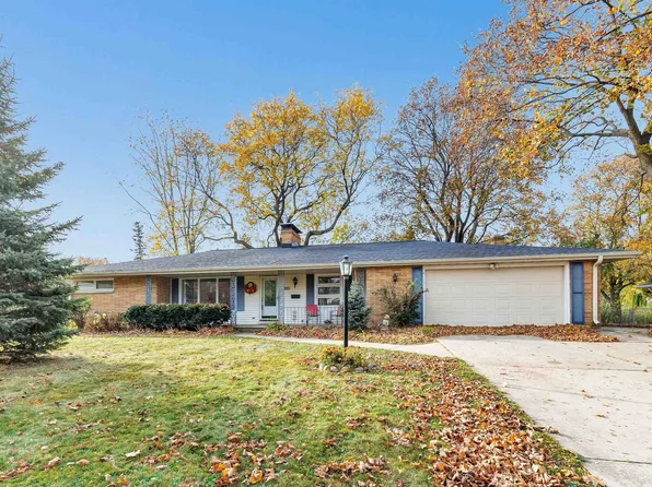 241 Saint Marys Blvd, Green Bay, WI 54301