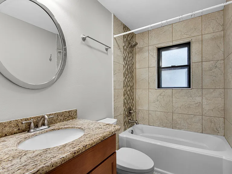 63 Jackson Ave — Photo 16