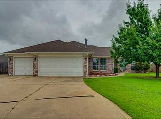 8701 NW 117th Ct, Oklahoma City, OK 73162