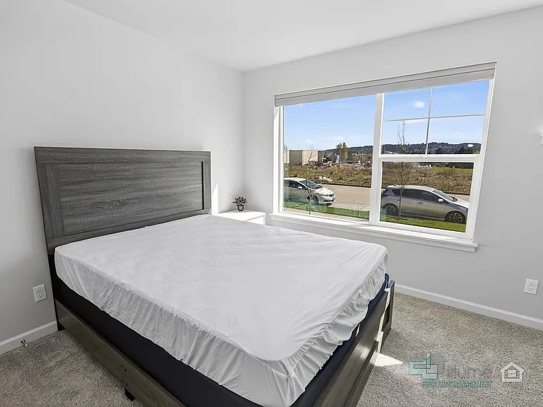 8435 SE Kinnaman St — Photo 12