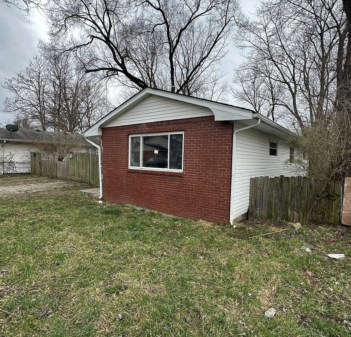 3 bed, 1068 sqft, $1,500 — Photo 2