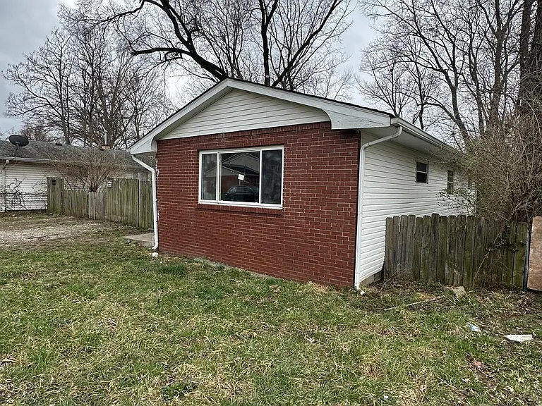 3330 Laurel St — Photo 18