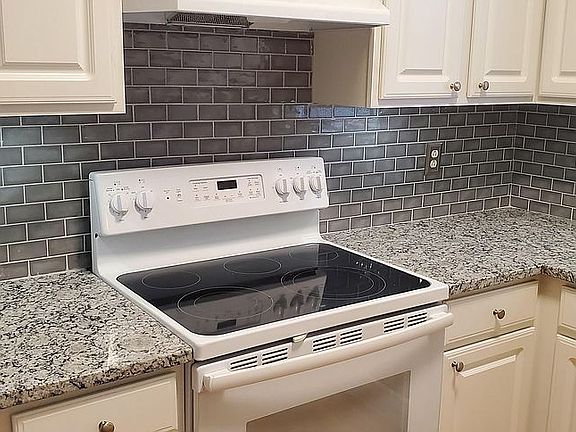 2nd image of 2329 Tall Sail Dr APT A