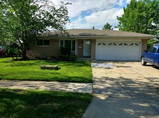 20501 Shores St, Saint Clair Shores, MI 48080