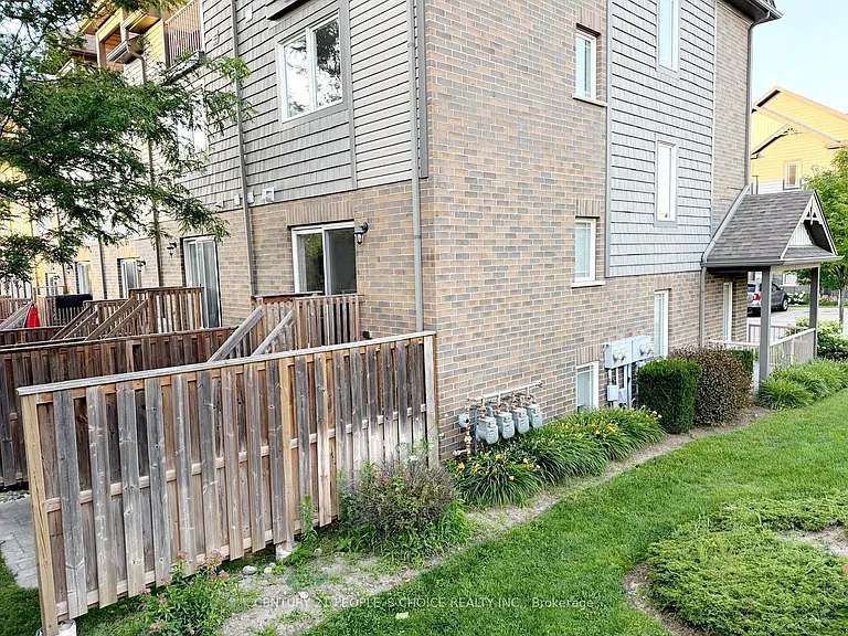 12 Poplar Dr #1 — Photo 14