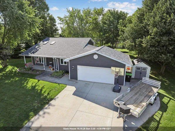 617 Donna St, Chilton, WI 53014