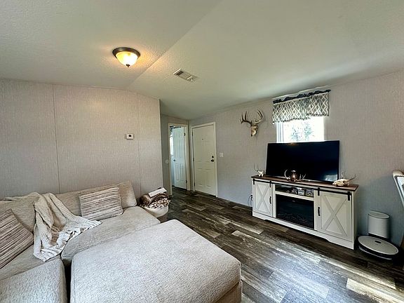 1220 N Main St, Chiefland, FL 32626 | Zillow